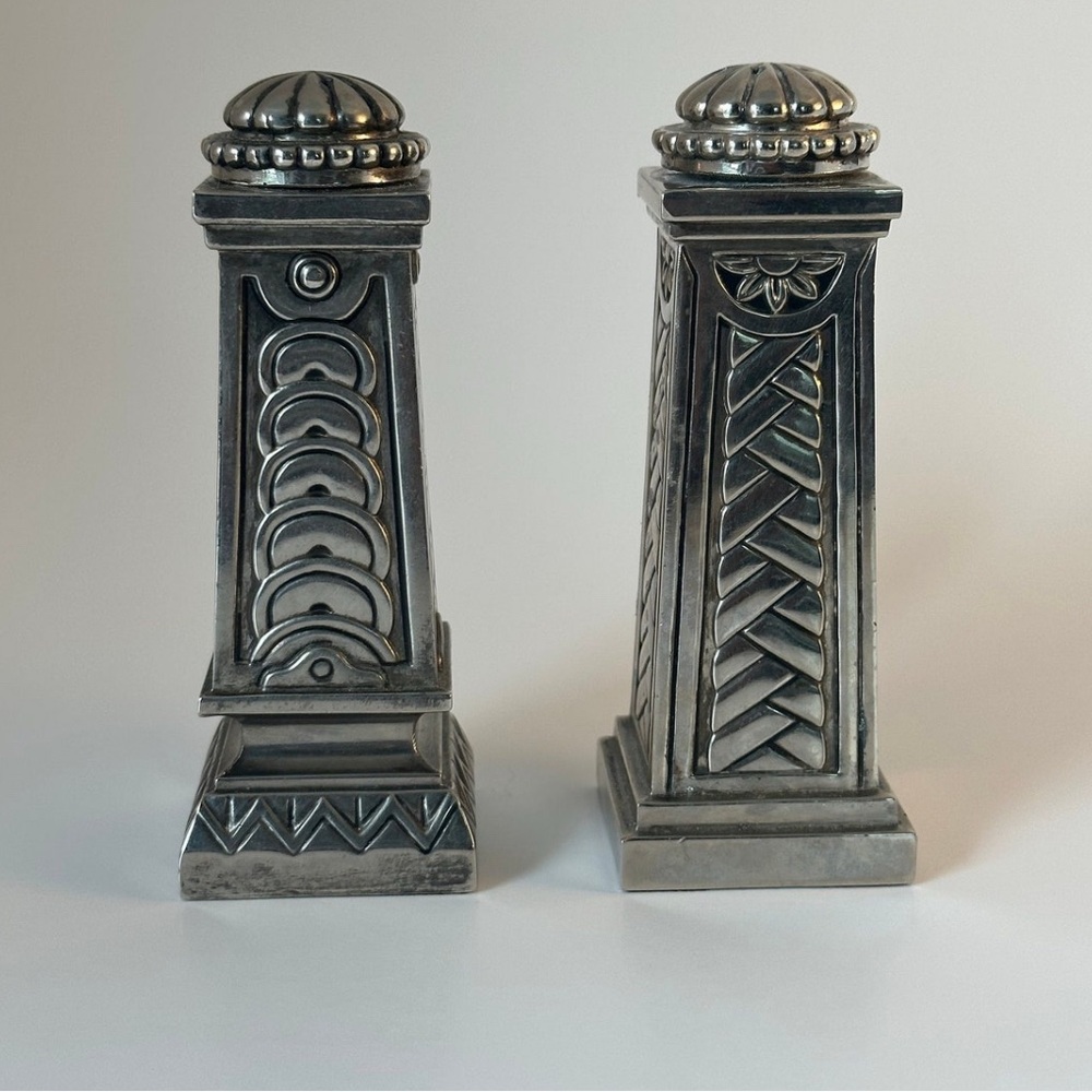 Vintage Godinger Art Deco Silver Plated Salt and Pepper Shakers